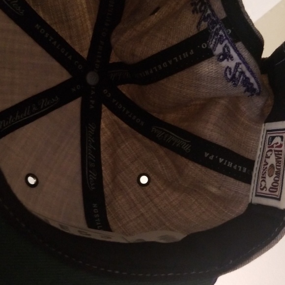 Mens h&m downtown jacket with matching Raptors - Picture 8 of 8